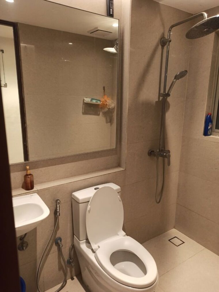 Bathroom, one-hiranandani-park 2 Bedroom 900 Sq.Ft. Apartment In Ghodbunder Road Thane 10335316