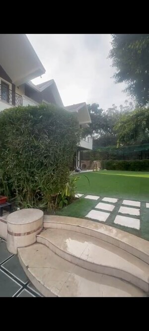 Balcony in 6+ BHK Villa at Civil Lines – for Sale