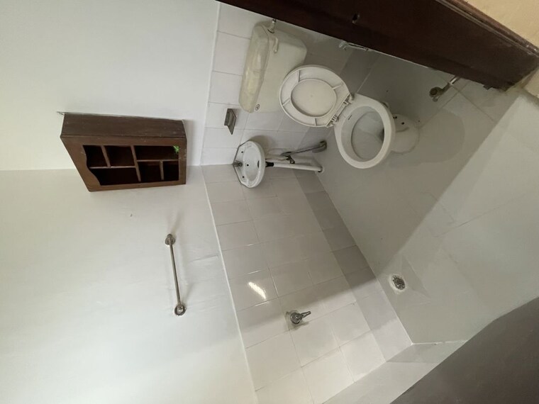 Team Area, sector 21d 3 Bedroom 350 Sq.Yd. Builder Floor In Sector 21d Faridabad 10335331