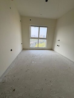 2 BHK + Extra Room Apartment For Rent in Sheth Avante