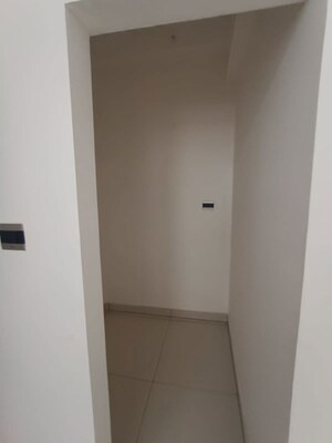 Room in 3 BHK Apartment at Candeur Crescent, Serilingampally – for Sale