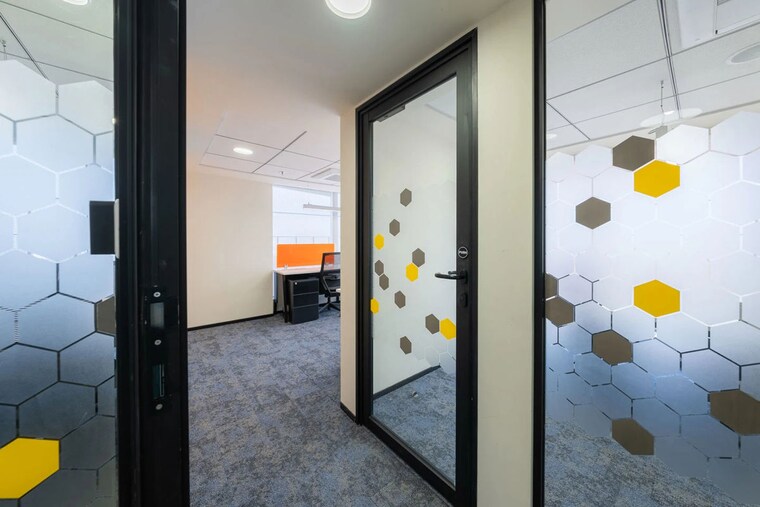 Room, kharadi Commercial Office Space 7800 Sq.Ft. In Kharadi Pune 10335368