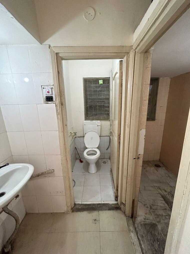 Bathroom, bopodi 2 Bedroom 950 Sq.Ft. Apartment In Bopodi Pune 10335396