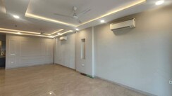 3.5 BHK + Extra Room,Basement Apartment For Sale in Smart World Orchard