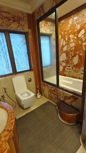 Living Room in 4 BHK Apartment at Sarkar Tower, Mazgaon – for Rent