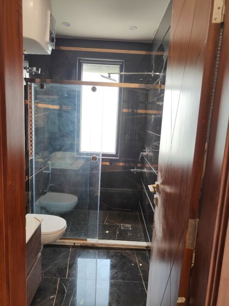 undefined, dlf-city-phase-iv 4 Bedroom 270 Sq.Yd. Builder Floor In Dlf Phase iv Gurgaon 10335415