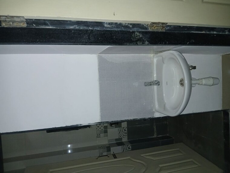 Bathroom, mahesh nagar 1 Bedroom 655 Sq.Ft. Apartment In Mahesh Nagar Mumbai 10335373