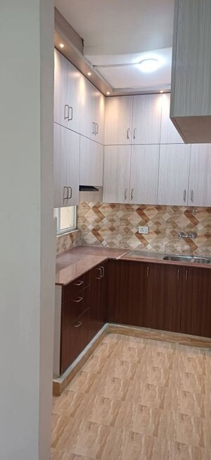 Kitchen in 3 BHK Apartment at Amrapali Golf Homes, Sector 4 Greater Noida – for Rent