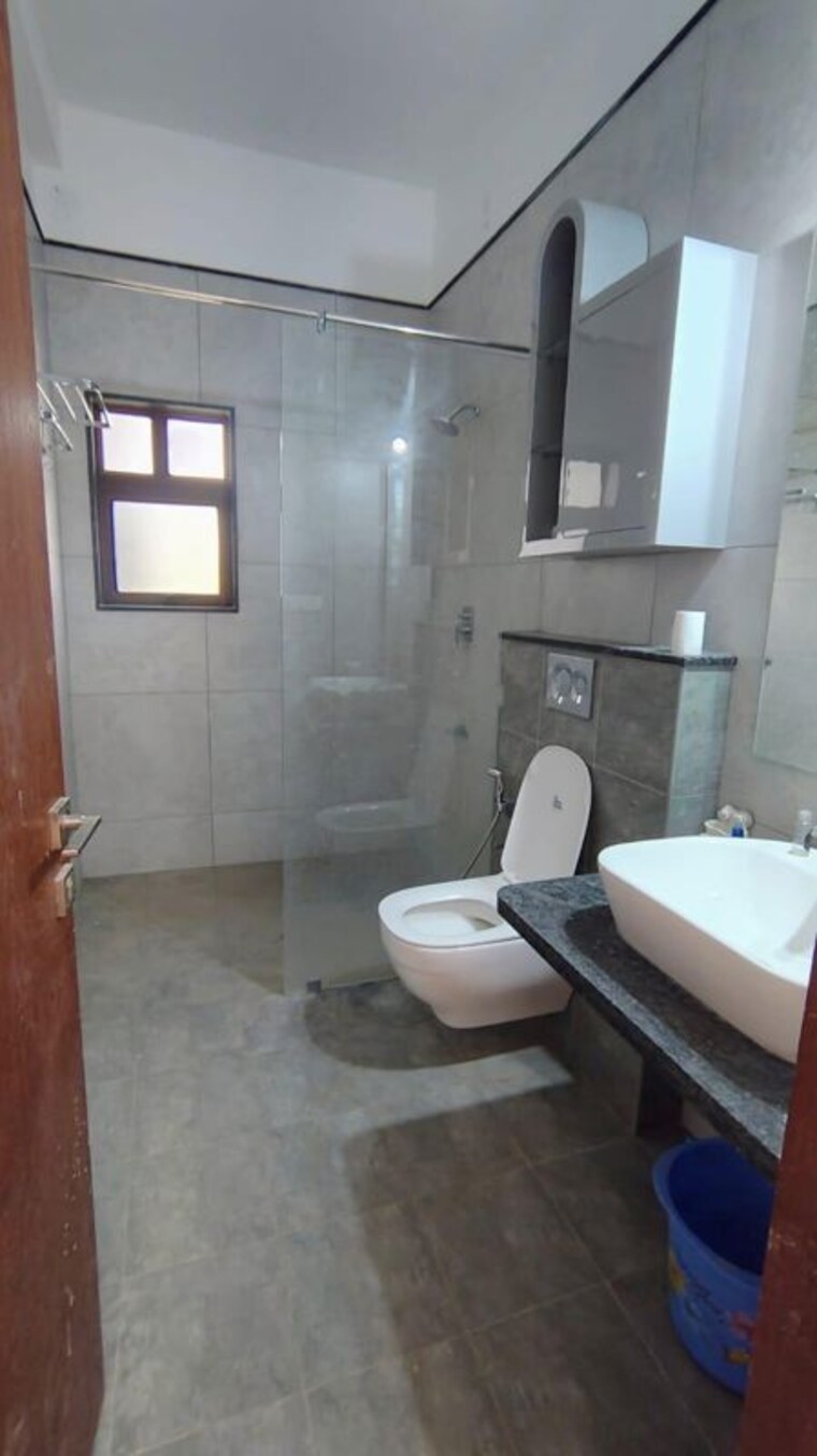 Bathroom, aspen-greens-at-the-prestige-city 4 Bedroom 2100 Sq.Ft. Apartment In Sarjapur Road Bangalore 10335432