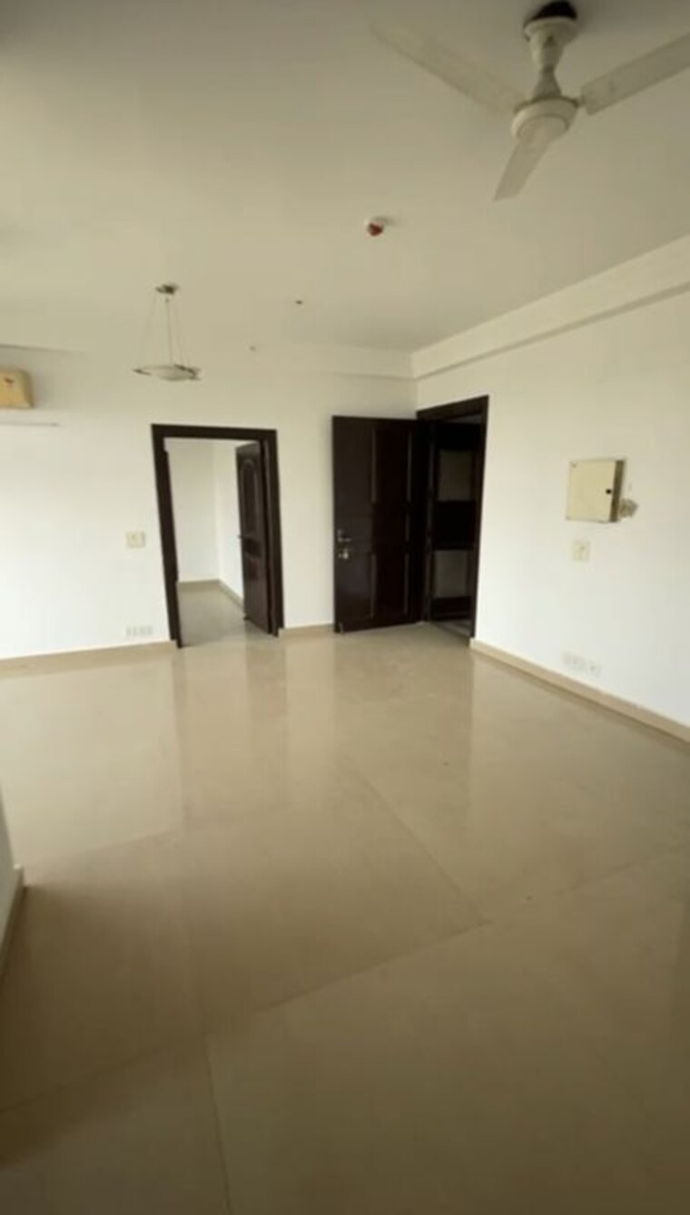 Room, amrapali-platinum 3.5 Bedroom 1775 Sq.Ft. Apartment In Sector 119 Noida 10335438