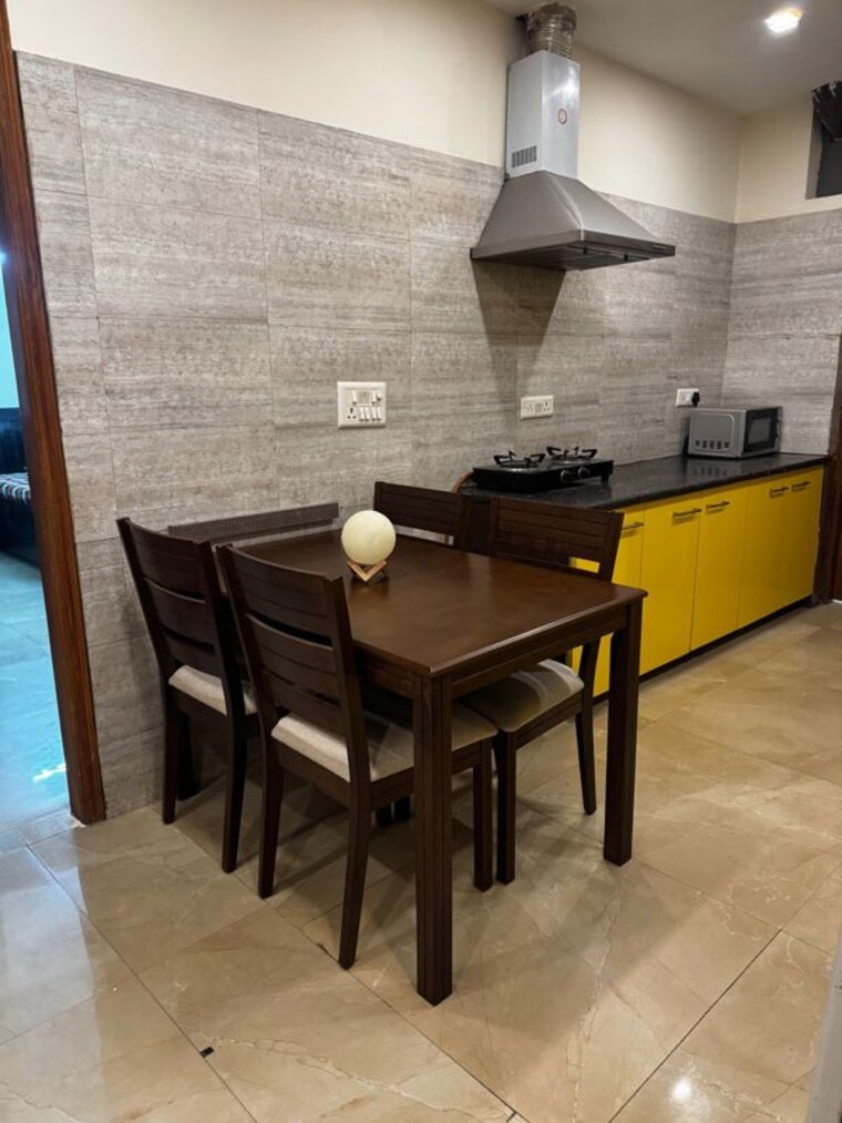 Kitchen, realtech-the-luxurium 2 Bedroom 360 Sq.Ft. Builder Floor In Sushant Lok I Gurgaon 10335439