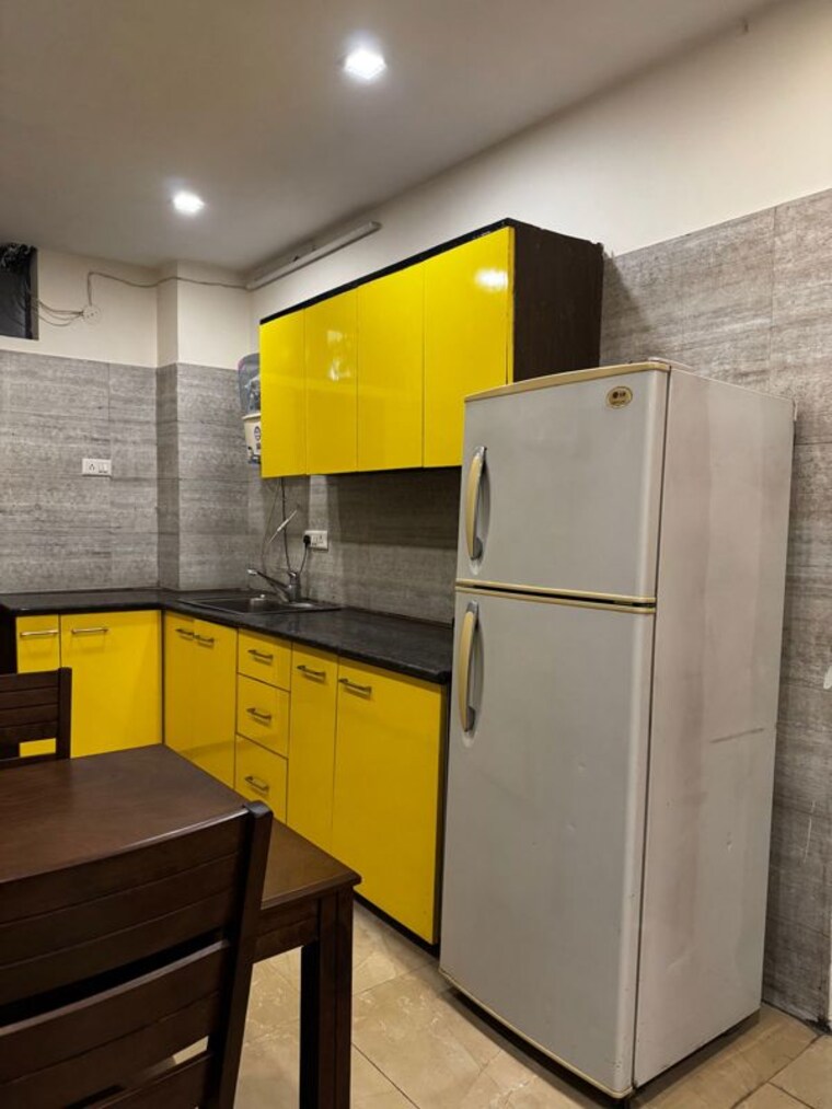 Kitchen, realtech-the-luxurium 2 Bedroom 360 Sq.Ft. Builder Floor In Sushant Lok I Gurgaon 10335439
