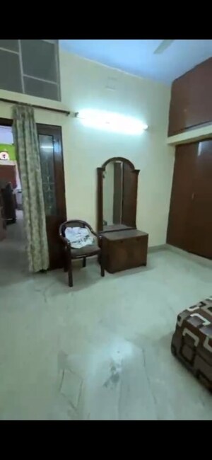 1 BHK Builder Floor For Rent in Lajpat Nagar I