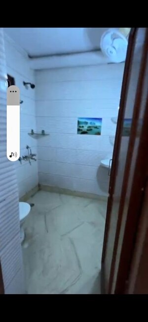Bathroom in 1 BHK Builder Floor at Lajpat Nagar I – for Rent