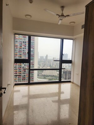 Room in 3 BHK Apartment at Lodha The Park Trump Tower, Worli – for Rent