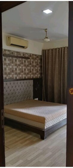 2 BHK Apartment For Rent in The Wadhwa Palm Beach Residency