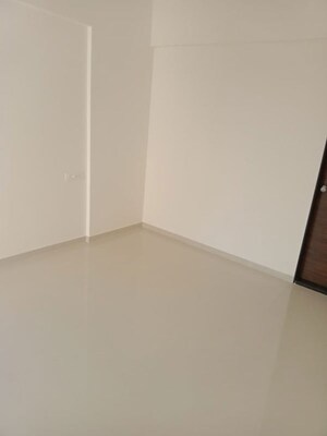 Room in 3 BHK Apartment at Vishal Leela Heights, Wakad – for Rent