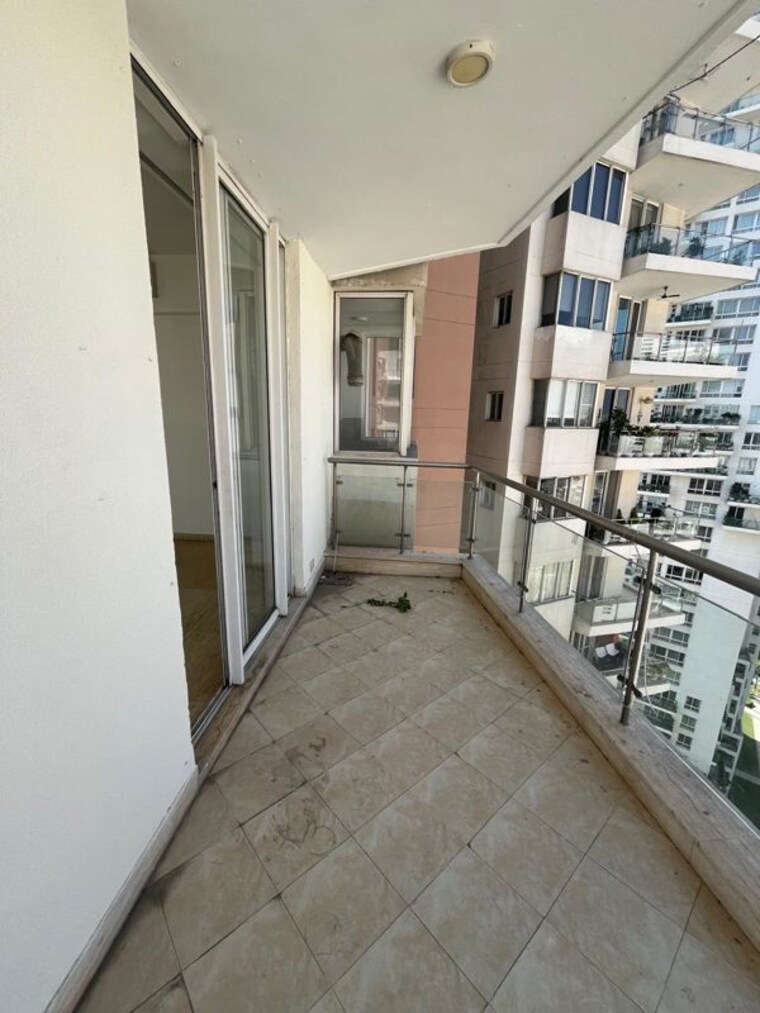 Balcony, pioneer-park-presidia 5 Bedroom 4937 Sq.Ft. Apartment In Sector 62 Gurgaon 10335552