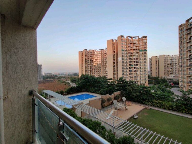 Balcony, akshar-elementa 2 Bedroom 840 Sq.Ft. Apartment In Wakad Pune 10335550