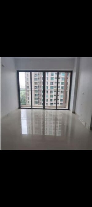 Room in 2 BHK Apartment at Kalpataru Parkcity Sunrise A, Kolshet Road – for Sale