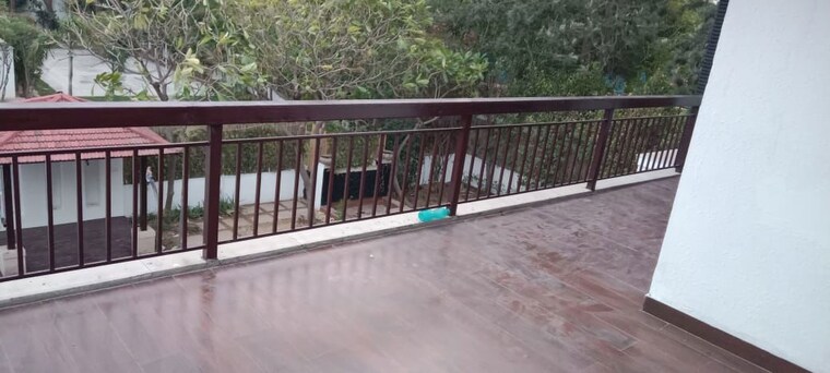 Balcony, vipul-tatvam-villas 5 Bedroom 750 Sq.Yd. Villa In Sector 48 Gurgaon 10335623