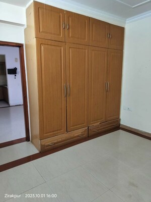 Room in 2 BHK Apartment at Jaipurias Sunrise Greens Zirakpur, Vip Road – for Rent