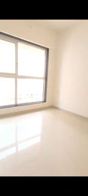 Room in 3 BHK Apartment at Runwal The Sanctuary Tower 4, Mulund West – for Rent