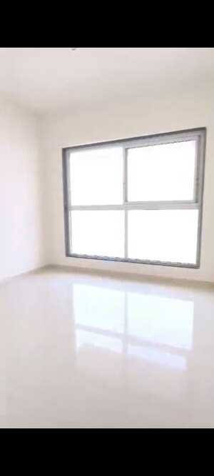 Room in 3 BHK Apartment at Runwal The Sanctuary Tower 4, Mulund West – for Rent
