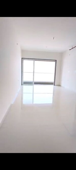 Room in 3 BHK Apartment at Runwal The Sanctuary Tower 4, Mulund West – for Rent
