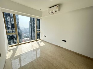Room in 3 BHK Apartment at Lodha Trump Tower, Worli – for Rent