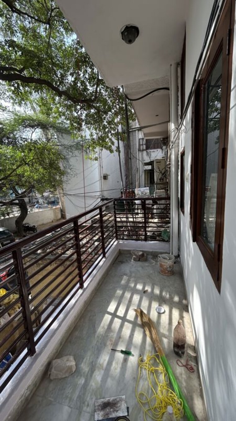 Balcony, nizamuddin 2 Bedroom 1000 Sq.Ft. Independent House In Nizamuddin Delhi 10243879