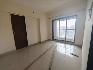 Room in 3 BHK Apartment at Arihant Balaji Pride, Chembur – for Rent