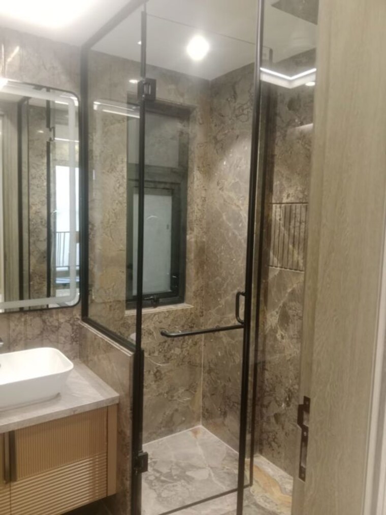 Bathroom, gulmohar enclave 4 Bedroom 300 Sq.Yd. Builder Floor In Gulmohar Enclave Delhi 10335739