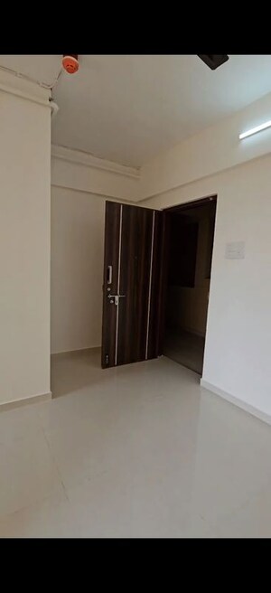 Room in 1 RK Apartment at Panvelkar Estate 2, Badlapur East – for Sale