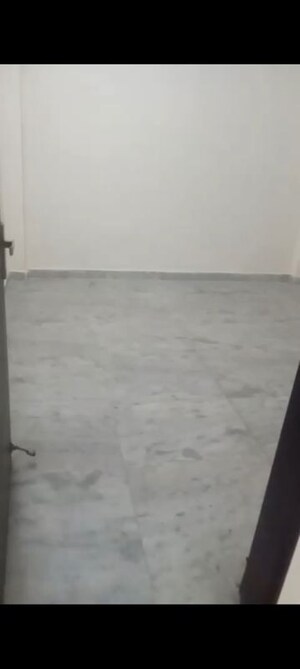 Room in 2 BHK Builder Floor at Govindpuri – for Rent