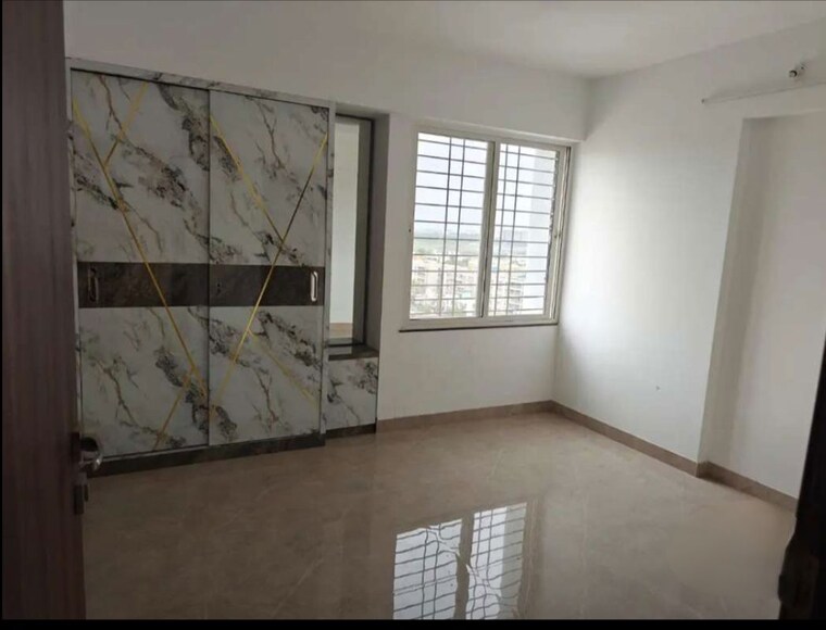 Room, gokul nagar 2.5 Bedroom 1000 Sq.Ft. Apartment In Gokul Nagar Pune 10335765