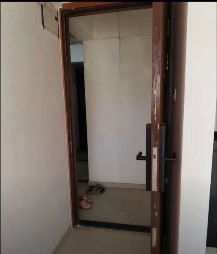 Bathroom, gokul nagar 2.5 Bedroom 1000 Sq.Ft. Apartment In Gokul Nagar Pune 10335765