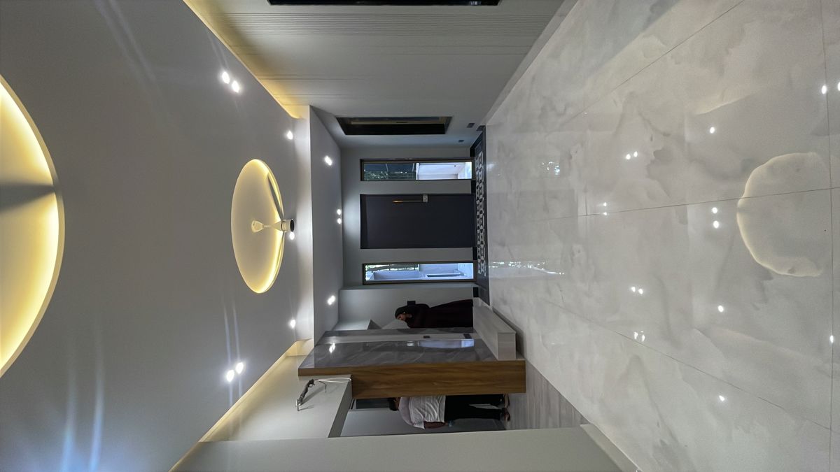 3 BHK + Pooja Room,Store Room Apartment For Sale in Alaknanda