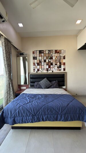 2 BHK Builder Floor For Rent in Tarapore Gardens, Andheri West