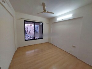 Room in 2 BHK Apartment at Nancy Towers, Wanowrie – for Rent