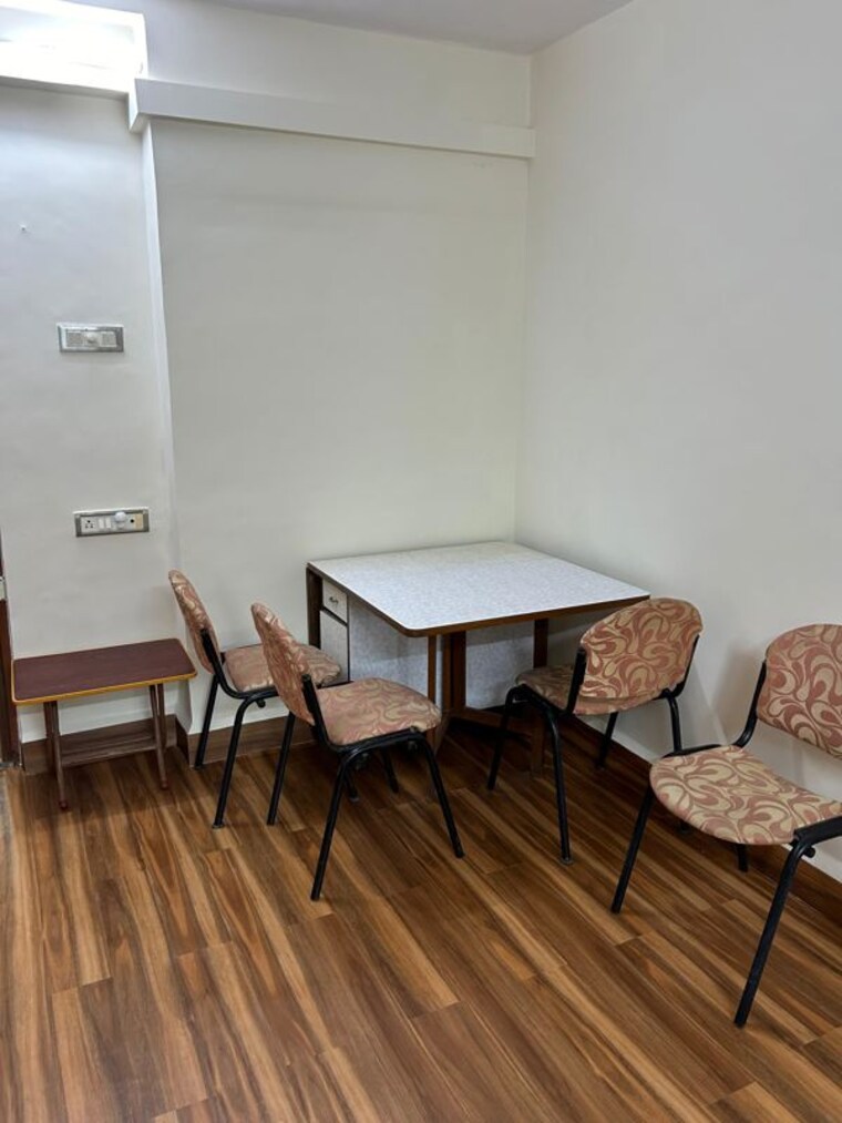 Team Area, silver-sand-chs 2 Bedroom 1000 Sq.Ft. Apartment In Andheri West Mumbai 9945674