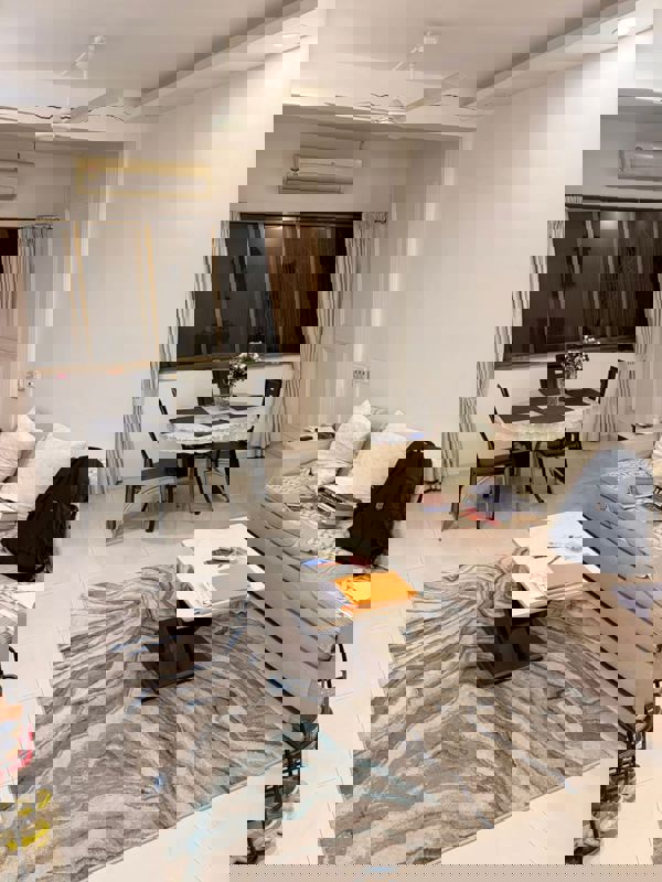 2 BHK Apartment For Rent in Juhu