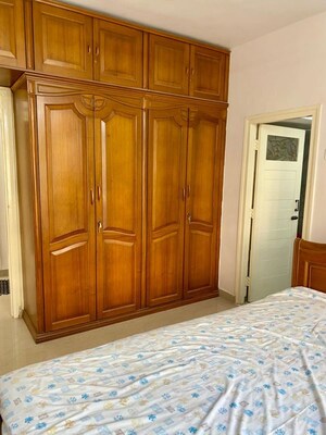 Bedroom in 2 BHK Apartment at Karachi Citizens CHS, Juhu – for Rent