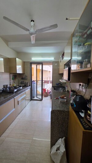 Parking in 2 BHK Apartment at Andheri West – for Rent