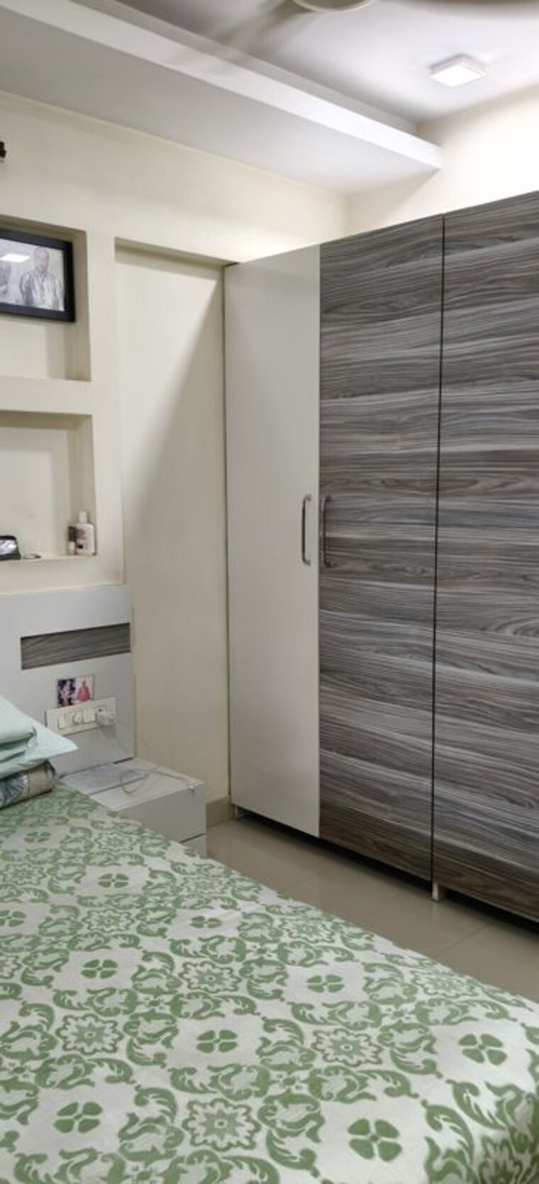 Room, palash-towers 2 Bedroom 1000 Sq.Ft. Apartment In Andheri West Mumbai 9329736