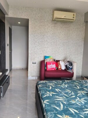 Furnished Amenities in 3 BHK Apartment at Mantri Sujata Apartment, Santacruz West – for Rent