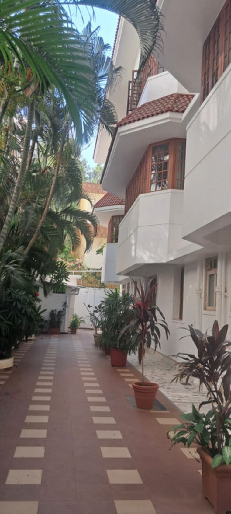 Exterior View, juhu 3 Bedroom 3500 Sq.Ft. Villa In Juhu Mumbai 9189710