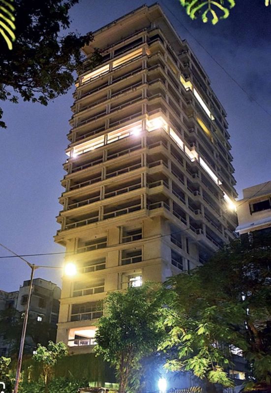 5 BHK Apartment For Sale in Andheri West