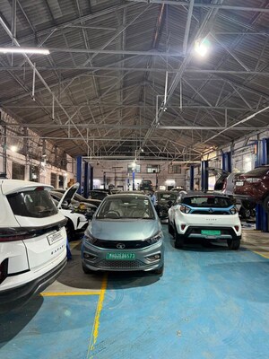 Parking in  Warehouse at Swatantra Veer Savarkar – for Rent