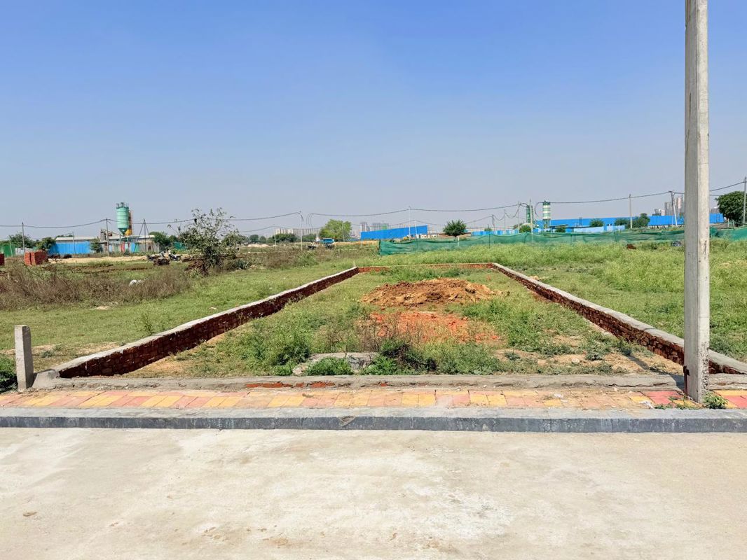 Plot For Sale in Wave City